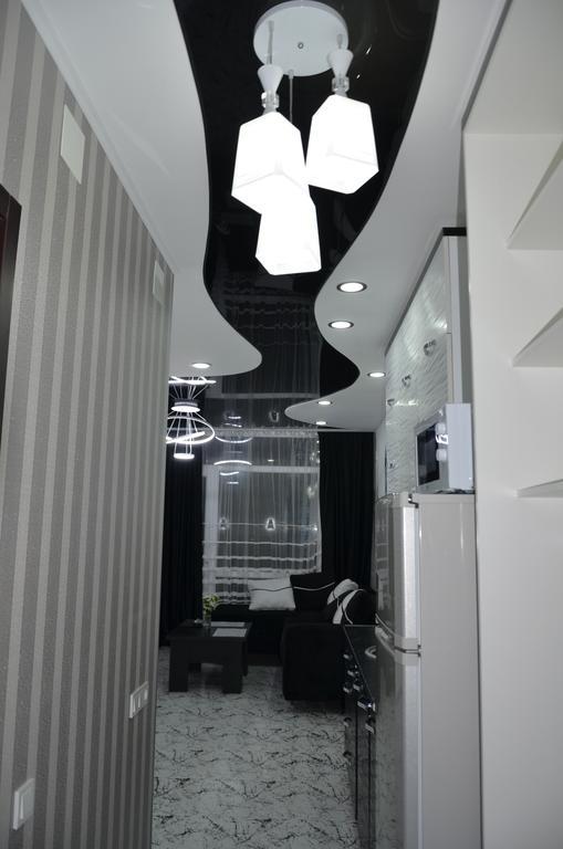 Studio "Black - White" Μπατούμι Εξωτερικό φωτογραφία
